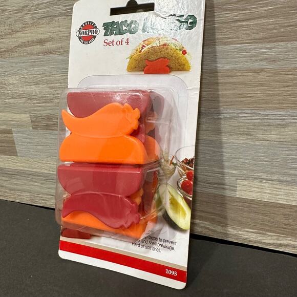 Norpro Taco Amigo Taco Holders Set of 4 Pepper Shaped Orange/Red New - Picture 2 of 4